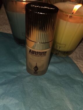 Charlotte Tilbury Airbrush Flawless Foundation in Shade 3 Neutral